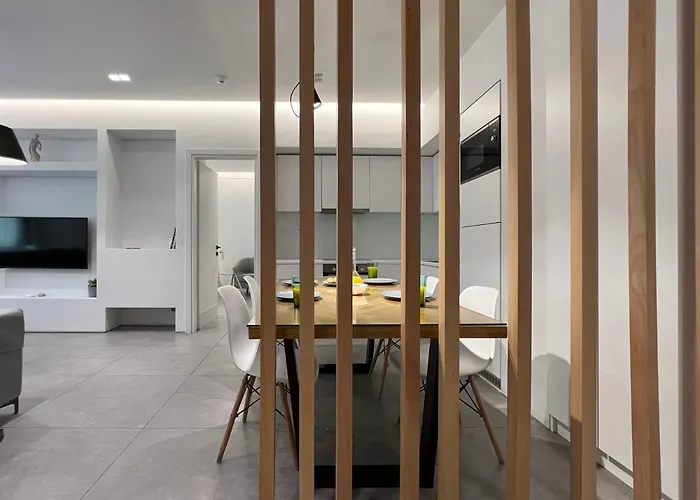 The Dazzling Glimpse Acropolis Suites